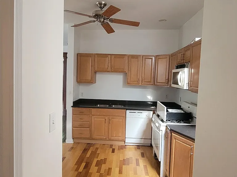 3317 S Union Ave #2 — Photo 4