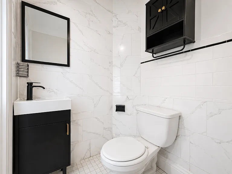 205 E Prospect Ave — Photo 19