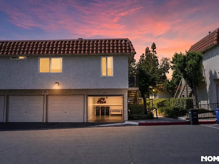 22811 Malaga Way — Photo 14