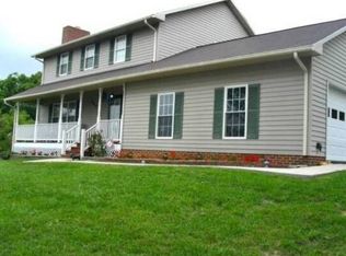 145 Riverbend Dr, Pearisburg, VA 24134