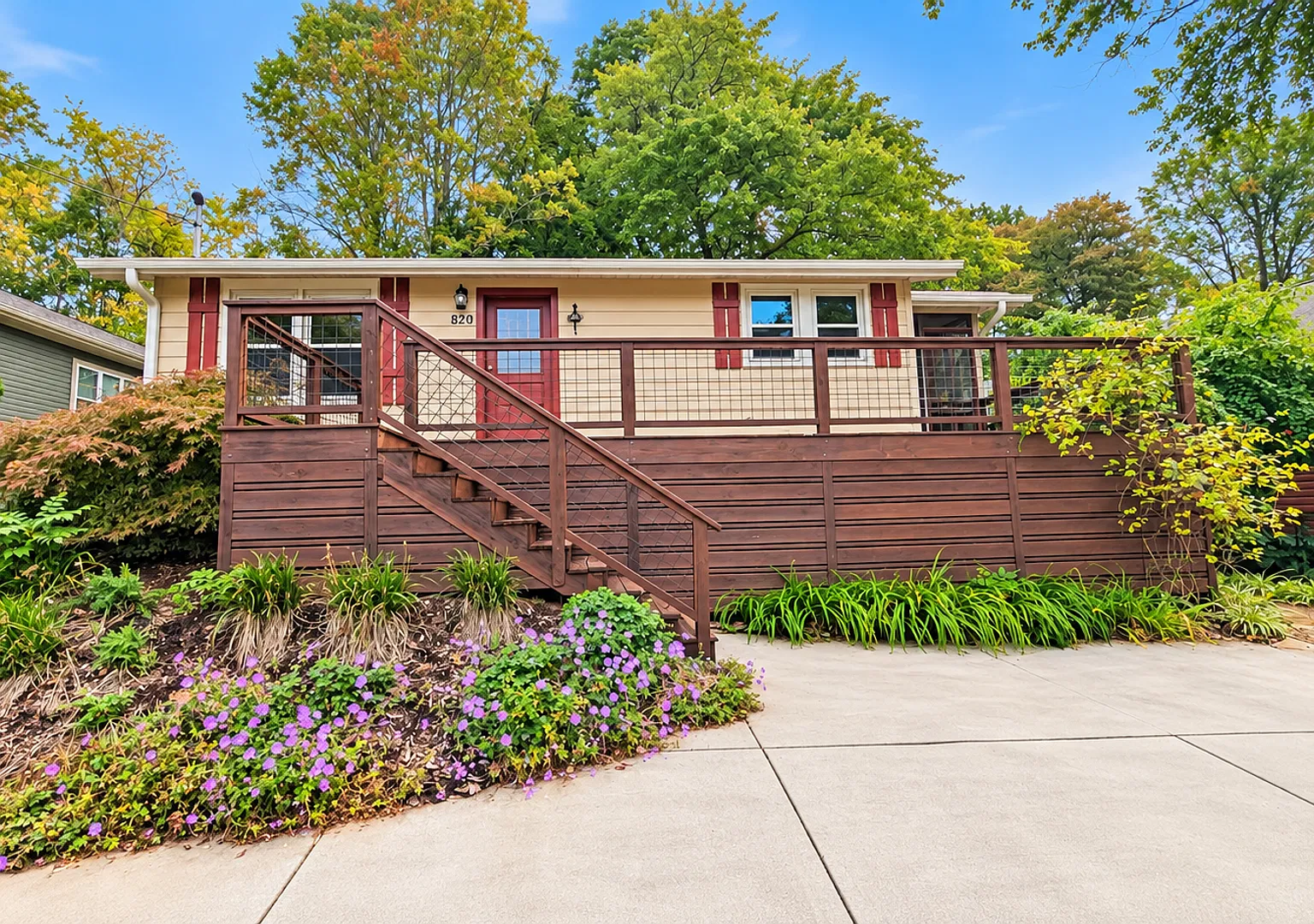 Charming Black Mountain Cottage! — Photo 1