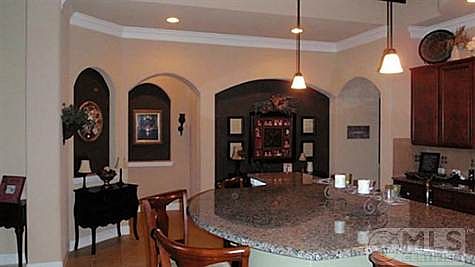 4th image of 3123 Fontanna Blvd