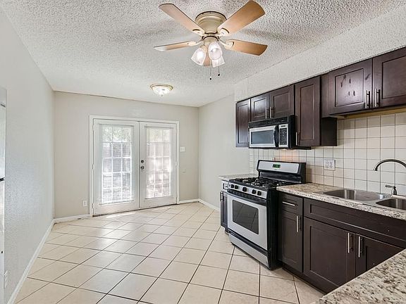 5th image of 1305 Westcott Dr #A