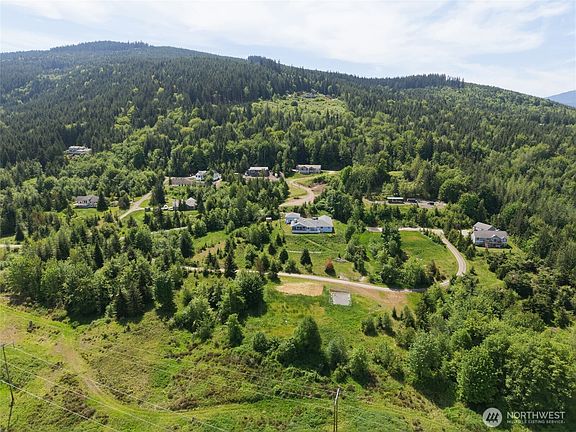 4th image of 1010 Haven Heights Drive