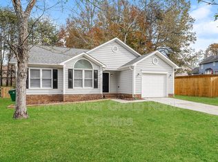 8812 Kishorn Ct, Charlotte, NC 28215