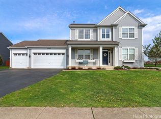 1701 Dundalk Ln, McHenry, IL 60050