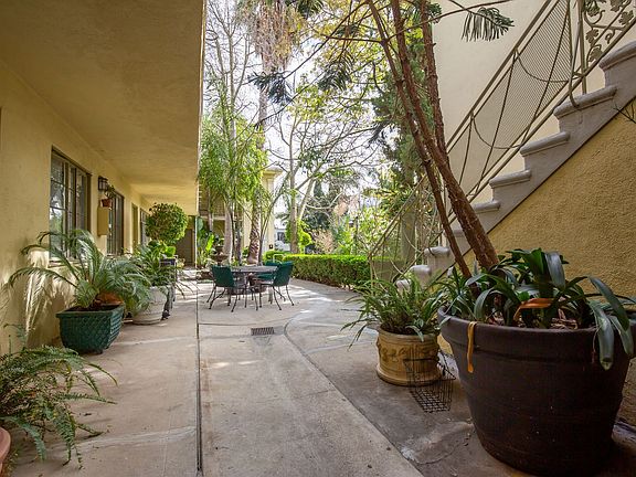 2nd image of 1245 N Laurel Ave #12