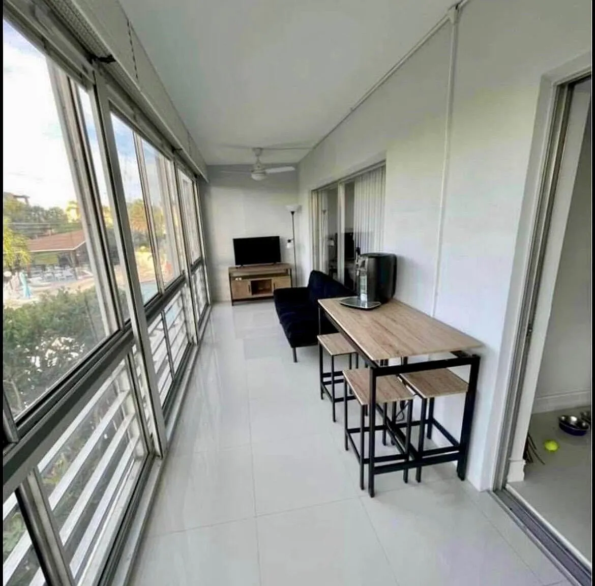 2 bed, 2.0 bath, 1095 sqft, $2,300 — Photo 3
