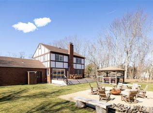 3190 The Long Way Lane, East Marion, NY 11939