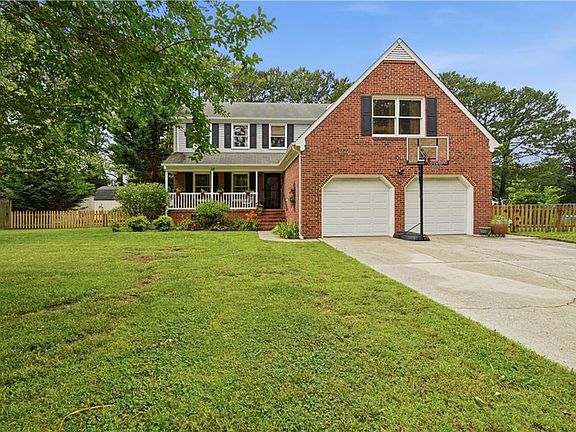 2nd image of 14 Windy Point Dr