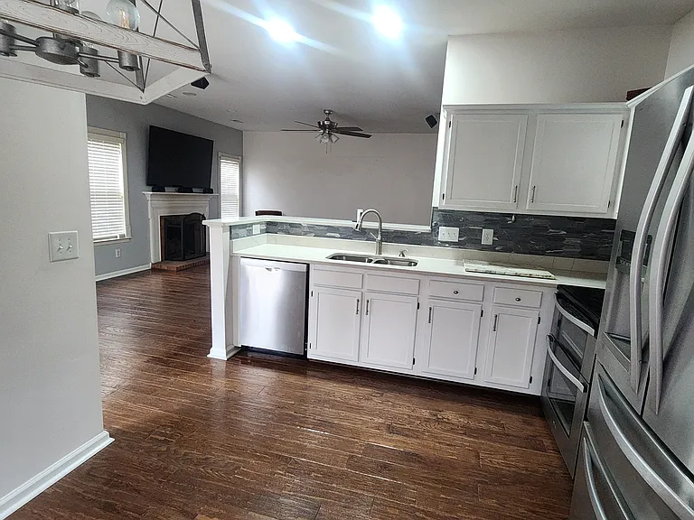 2375 Curecanti Ct — Photo 7