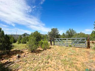 10 County Road B26d, Serafina, NM 87569