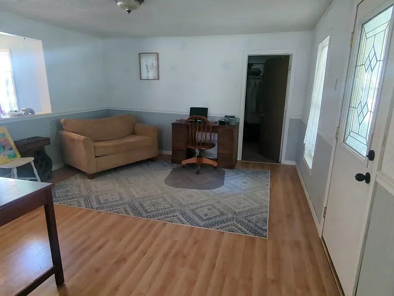 1104 Jordan Lake Ave — Photo 7