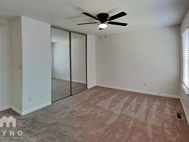 5561 Northcut Dr — Photo 14
