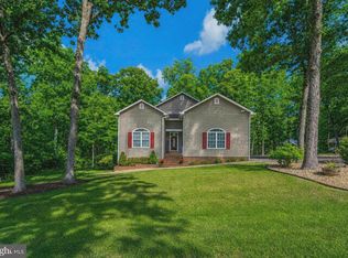 200 Monticello Cir, Locust Grove, VA 22508