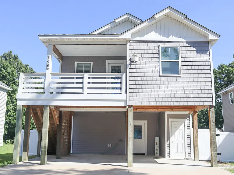 105 Georgia Bell St — Photo 29