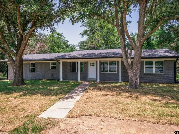 405 S Pecan St, White Oak, TX 75693
