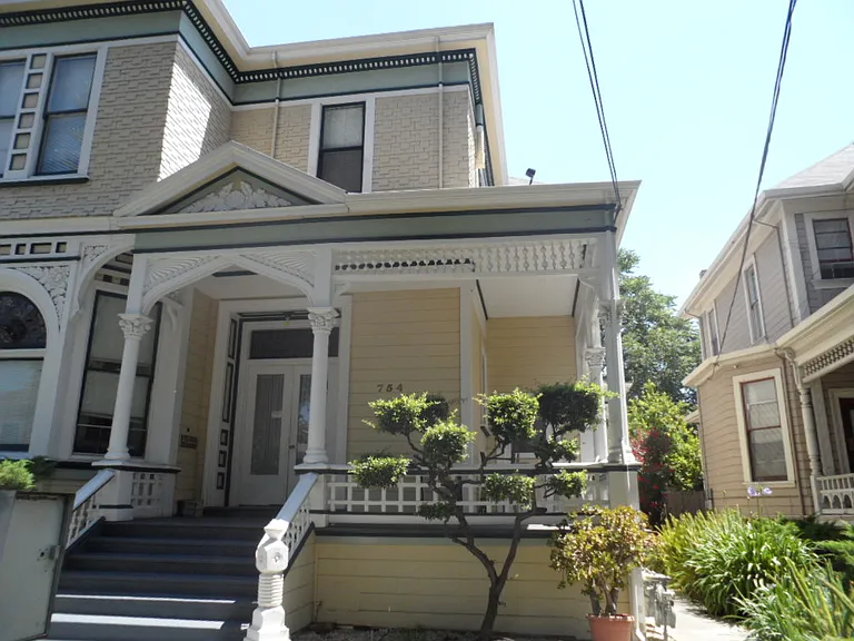 754 S 3rd St #2 — Photo 2