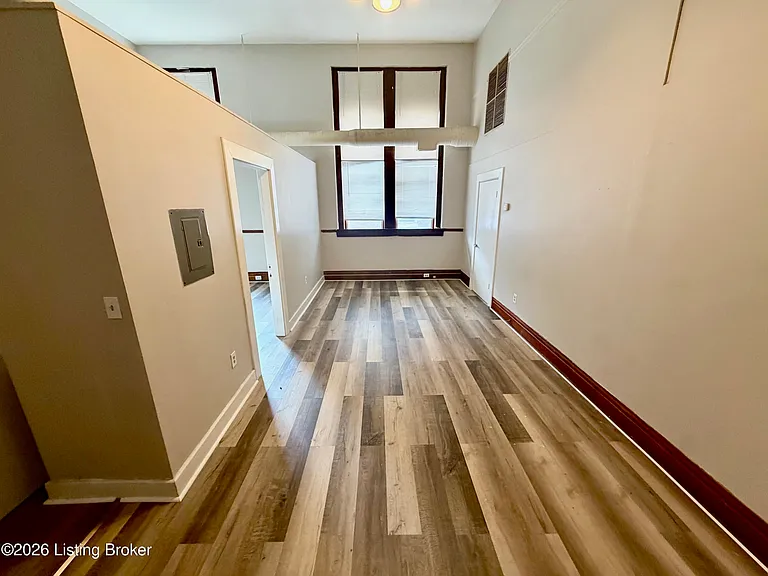 1107 E Kentucky St #3 — Photo 2
