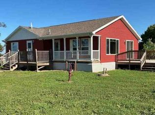 201 Buttles St, Dolton, SD 57319
