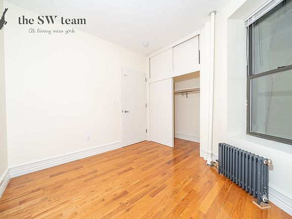 4th image of 65 W 106th St APT 4E
