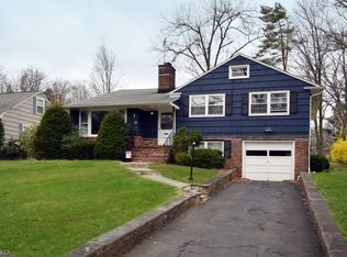 81 Green Village Rd, Madison, NJ 07940