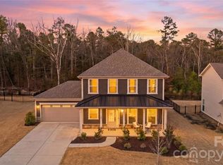607 Southstone Dr, Matthews, NC 28104