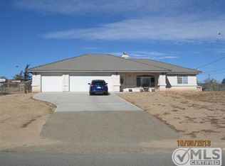 9520 Mango Ave, Hesperia, CA 92345