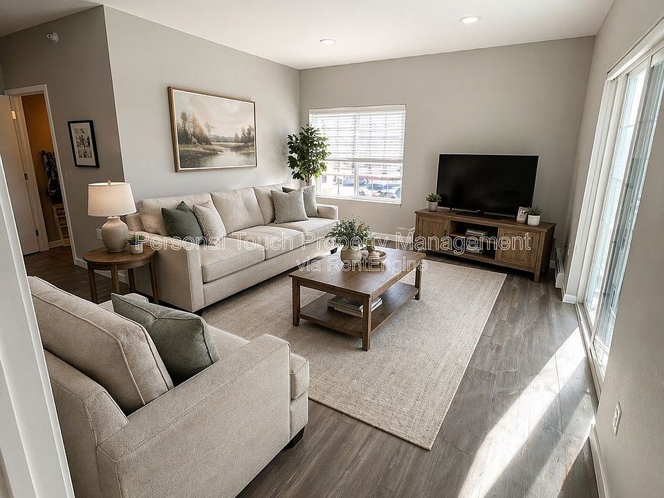 1st image of 600 8th St S #205