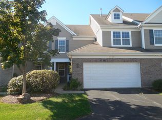 4558B Half Moon Dr, Yorkville, IL 60560