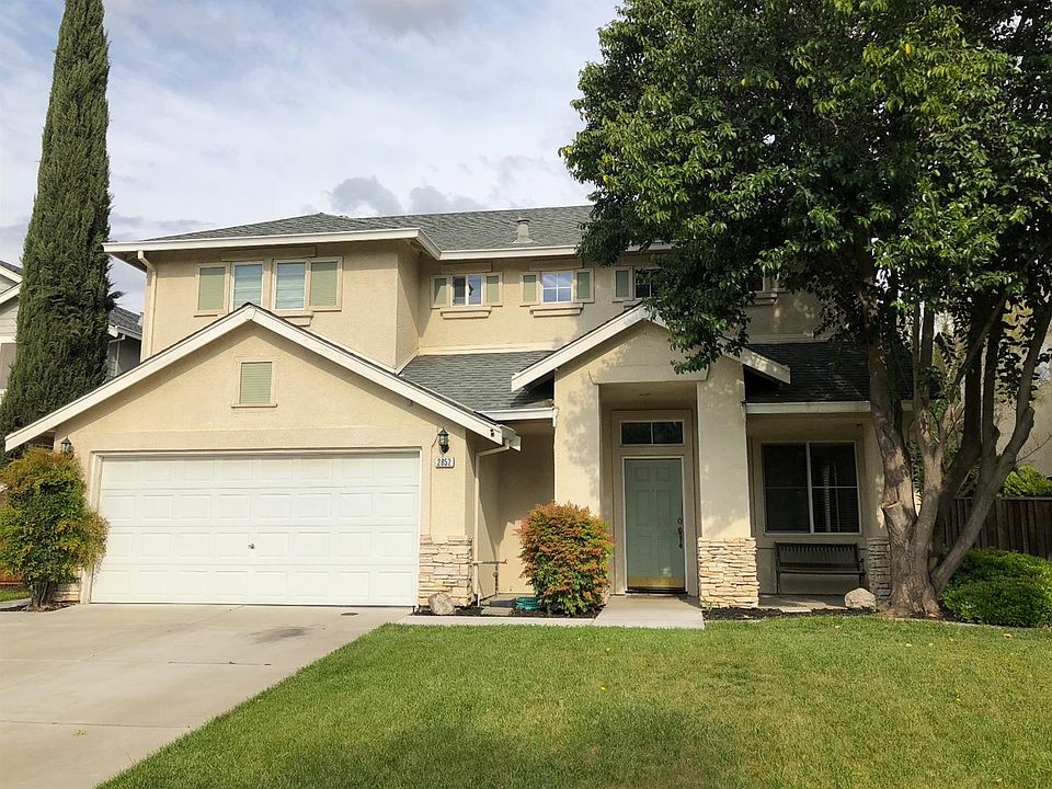 2nd image of 2852 Clover Hill Ct