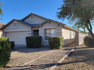 2233 W Green Tree Dr, San Tan Valley, AZ 85142