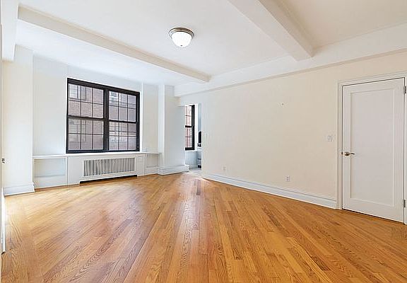 5th image of 1 University Pl APT 9M