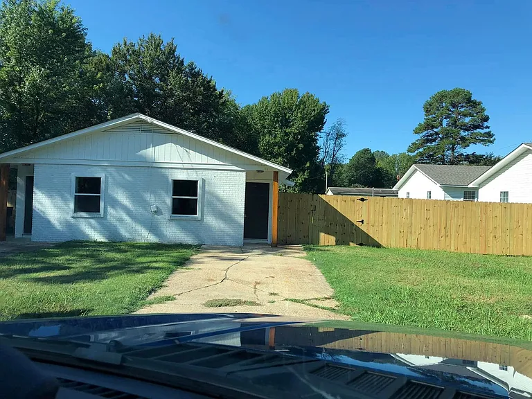 904 S Pine St #1 — Photo 9