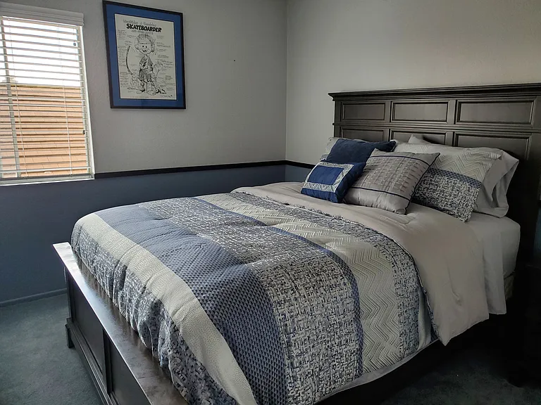 3387 Royal Ridge Rd — Photo 2