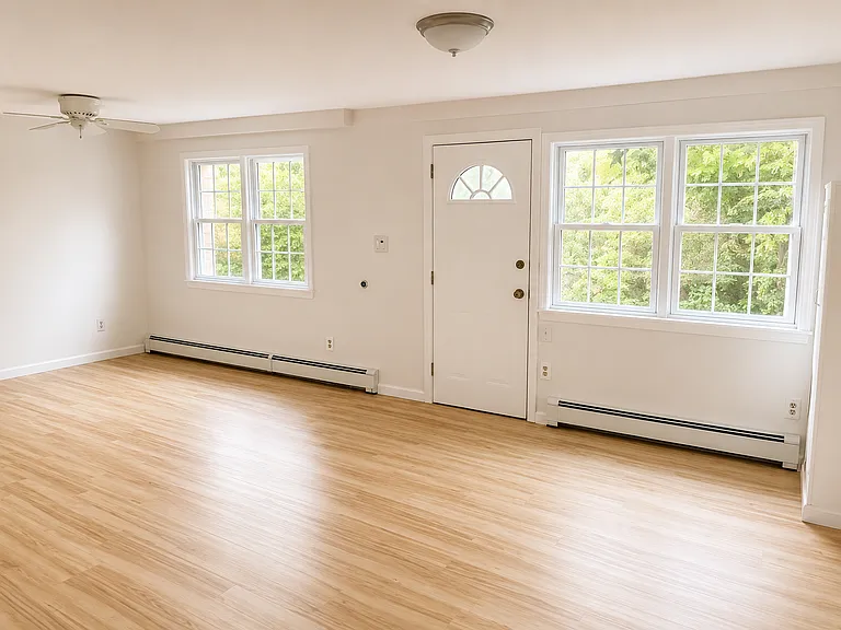 3 Sunset Dr — Photo 1