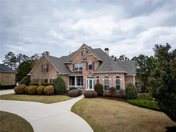 912 Fire Thorn Dr, Hampton, GA 30228