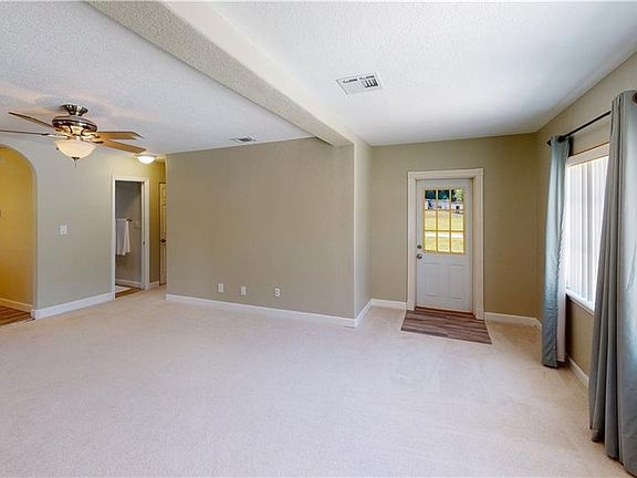 2nd image of 1862 Knight Ave