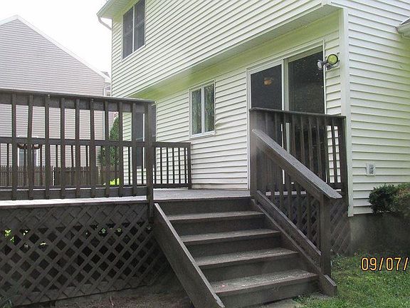 3rd image of 814 Salem Dr