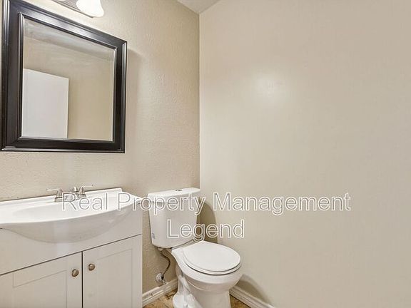 5th image of 2217 Spicewood Ln