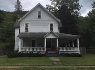 36 Park St, Walton, NY 13856