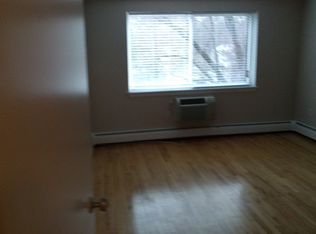 1250 Farmington Ave, West Hartford, CT 06107