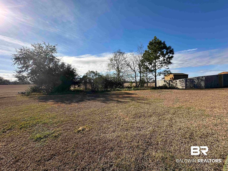 2nd image of 100 Troon Dr