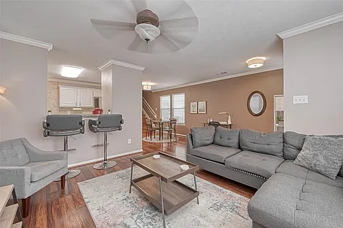 1204 Andrews St #1204 Photo 1