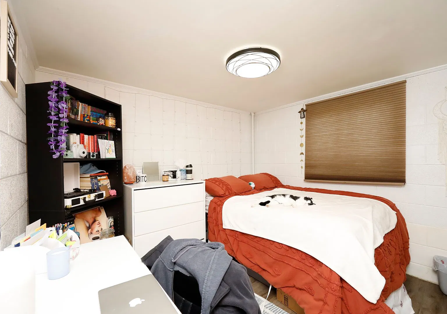 Cozy Home — Photo 4