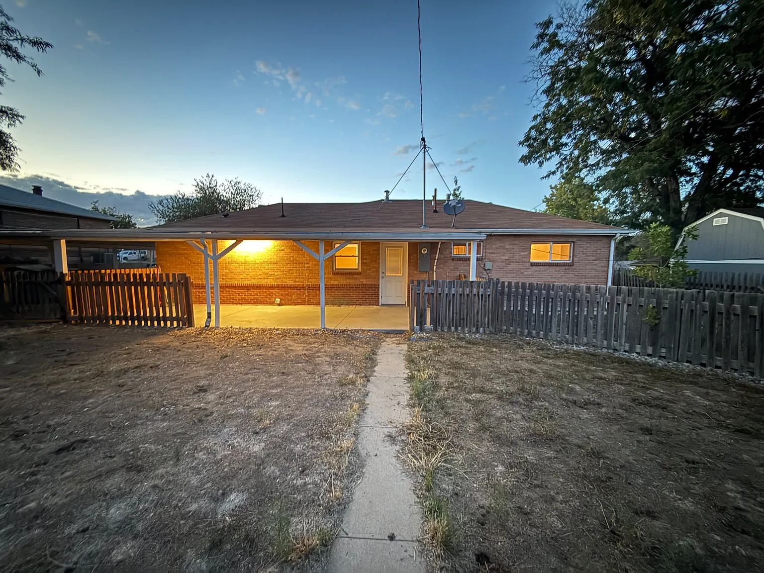 3 bed, 1130 sqft, $2,495 — Photo 4