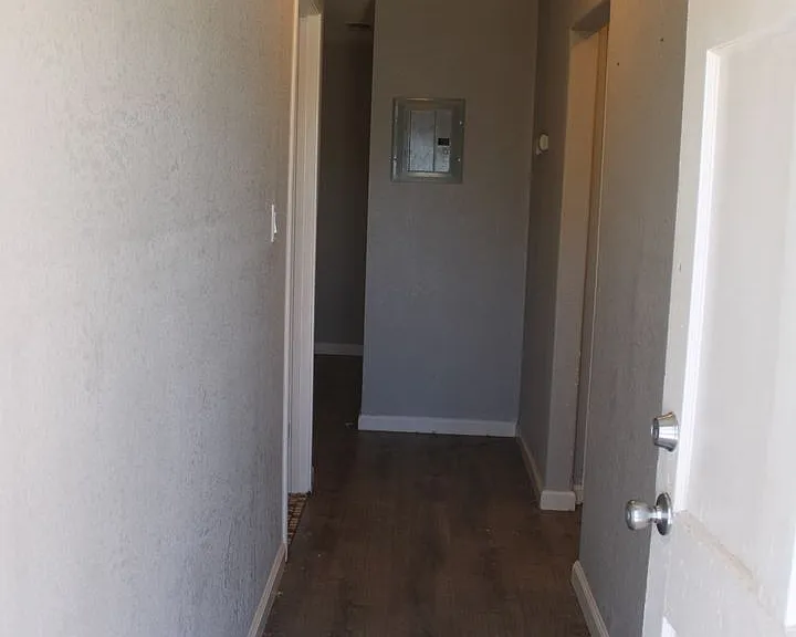 53 Alturas Ave #B — Photo 3