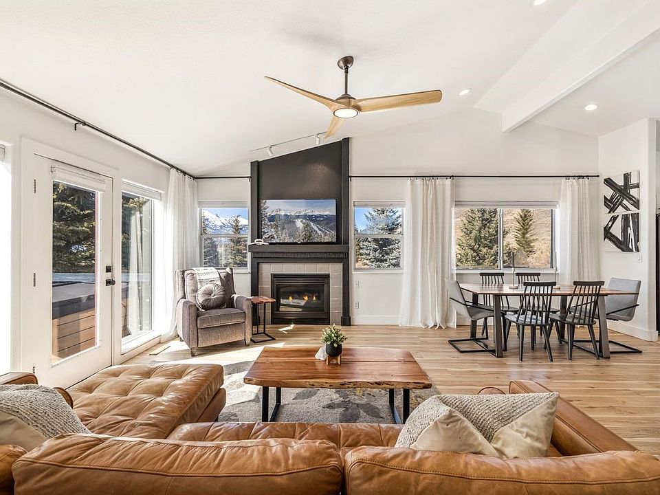 1st image of 31 Corinthian Cir