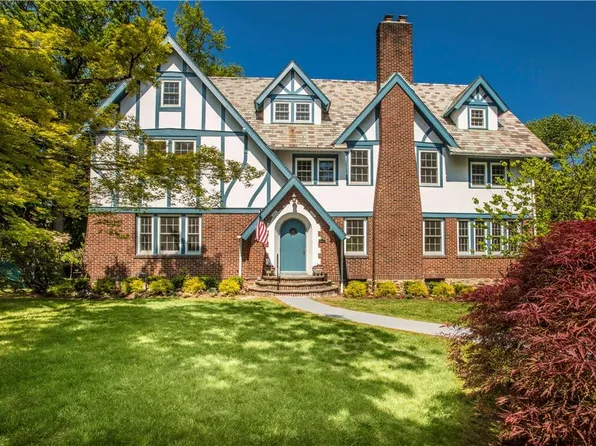 107 Crawford Terrace, New Rochelle, NY 10804
