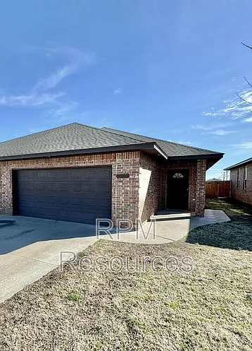 115 Bison Court Way Photo 1